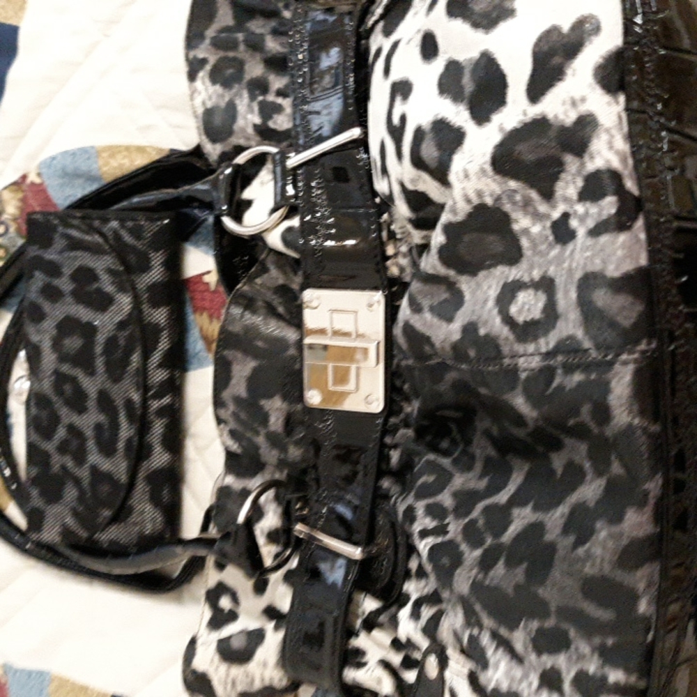 Womens purse w/ matching wallet set